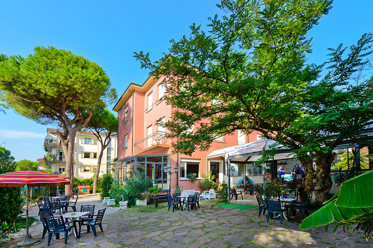 Hotel Flora Cesenatico